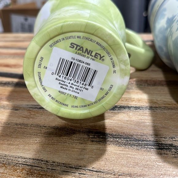 4 STANLEY TUMBLERS - Picture 4 of 7